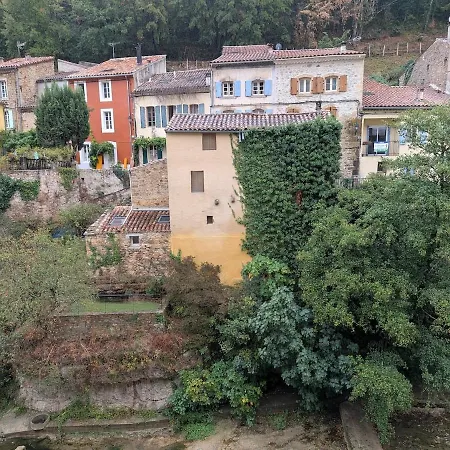 L'orri Des Rives - Cozy Waterfront Retreat